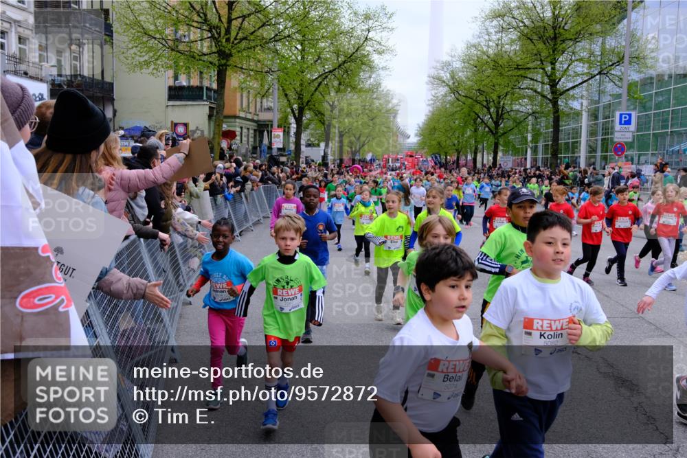 25.04.2026 - Das Zehntel Tim E. http://msf.ph/oto/9572872 25.04.2026 10:34:03 Ziel  meine-sportfotos.de
