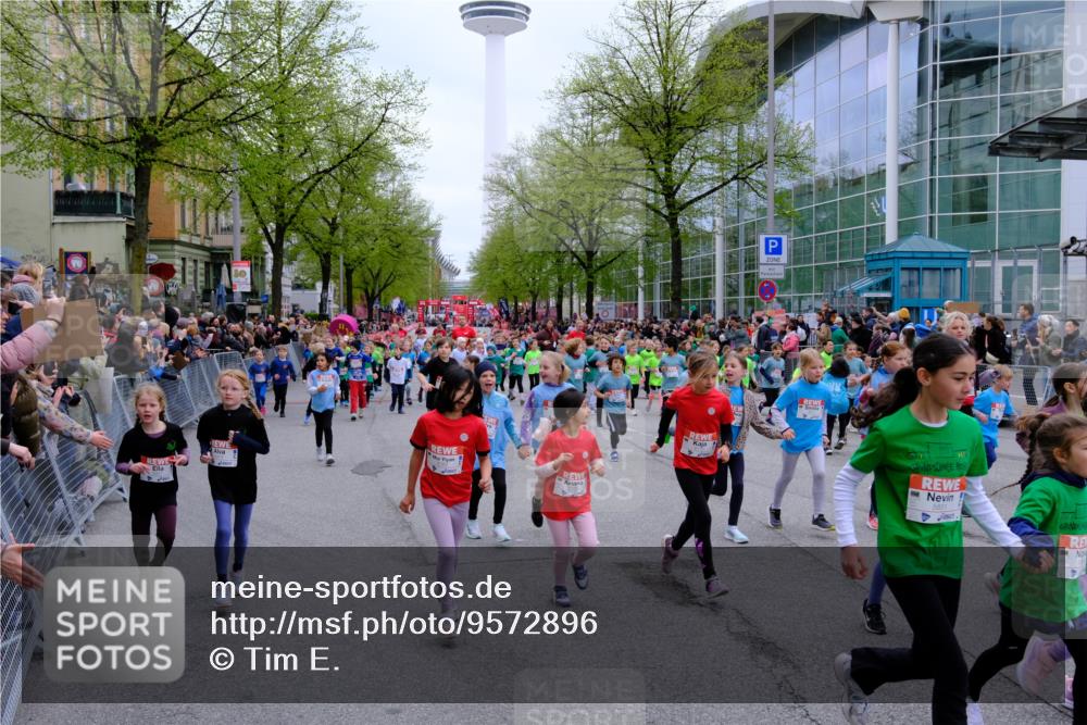 25.04.2026 - Das Zehntel Tim E. http://msf.ph/oto/9572896 25.04.2026 10:34:09 Ziel  meine-sportfotos.de