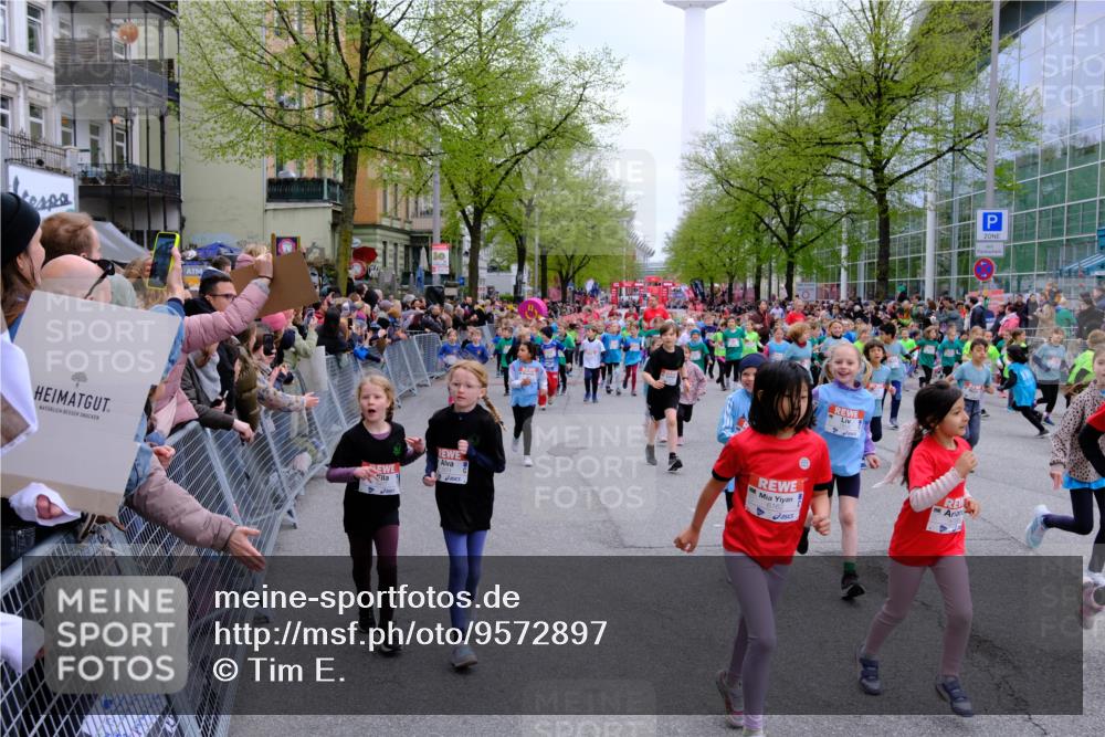25.04.2026 - Das Zehntel Tim E. http://msf.ph/oto/9572897 25.04.2026 10:34:10 Ziel  meine-sportfotos.de