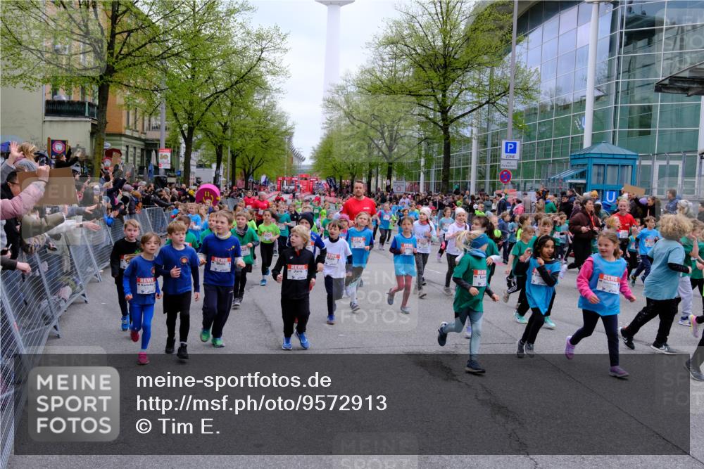 25.04.2026 - Das Zehntel Tim E. http://msf.ph/oto/9572913 25.04.2026 10:34:13 Ziel  meine-sportfotos.de