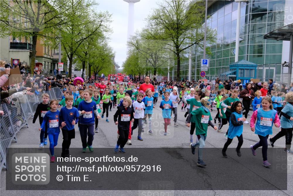 25.04.2026 - Das Zehntel Tim E. http://msf.ph/oto/9572916 25.04.2026 10:34:13 Ziel  meine-sportfotos.de