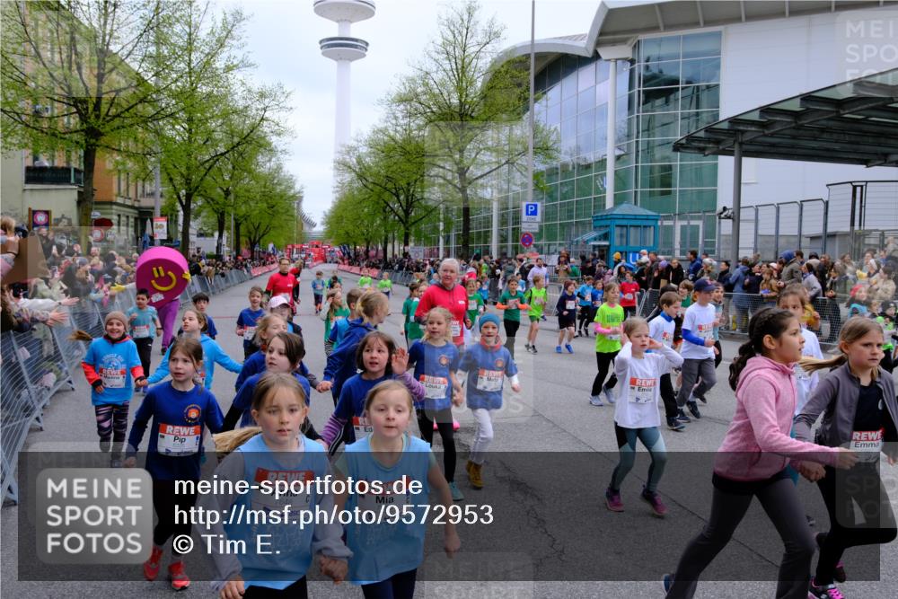 25.04.2026 - Das Zehntel Tim E. http://msf.ph/oto/9572953 25.04.2026 10:34:20 Ziel  meine-sportfotos.de