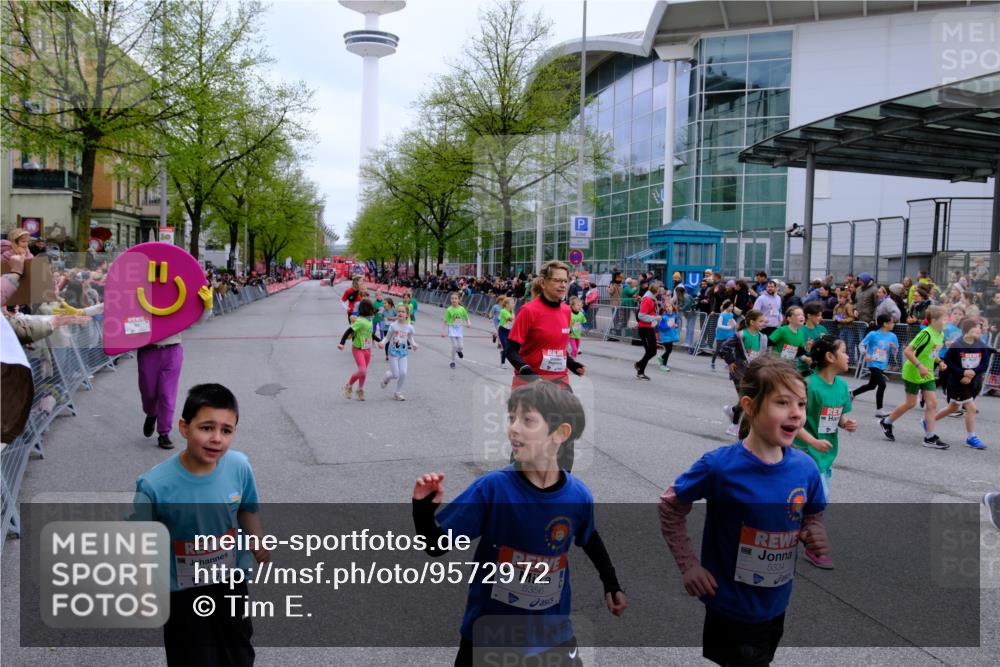 25.04.2026 - Das Zehntel Tim E. http://msf.ph/oto/9572972 25.04.2026 10:34:23 Ziel  meine-sportfotos.de