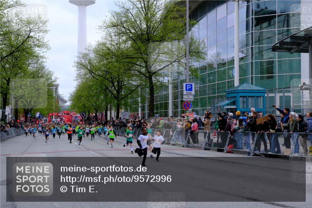 25.04.2026 - Das Zehntel Tim E. http://msf.ph/oto/9572996 25.04.2026 10:35:07 Ziel  meine-sportfotos.de