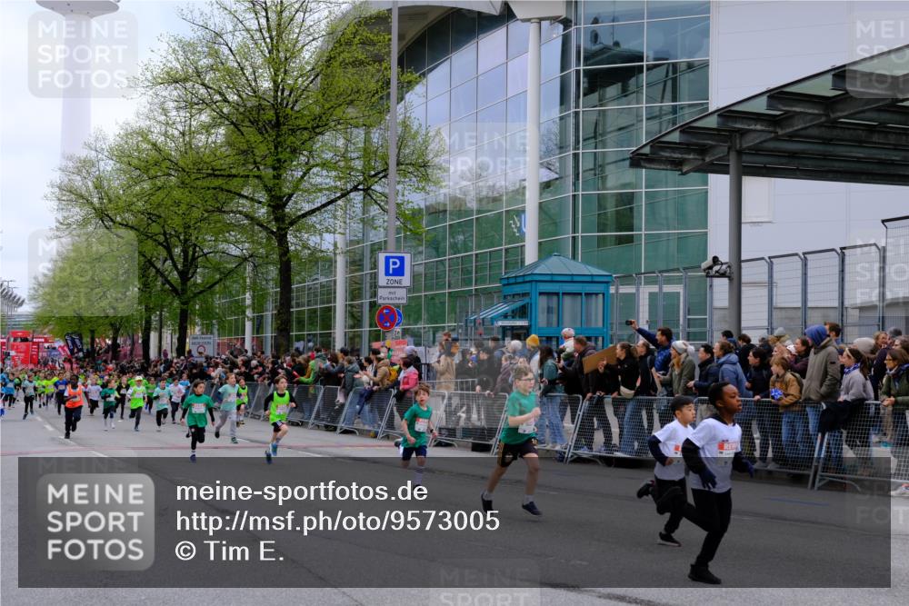 25.04.2026 - Das Zehntel Tim E. http://msf.ph/oto/9573005 25.04.2026 10:35:09 Ziel  meine-sportfotos.de