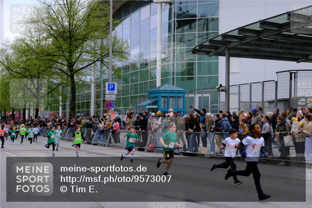 25.04.2026 - Das Zehntel Tim E. http://msf.ph/oto/9573007 25.04.2026 10:35:09 Ziel  meine-sportfotos.de