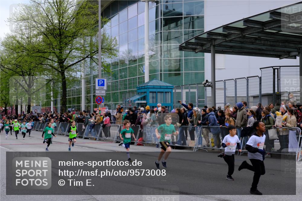 25.04.2026 - Das Zehntel Tim E. http://msf.ph/oto/9573008 25.04.2026 10:35:10 Ziel  meine-sportfotos.de