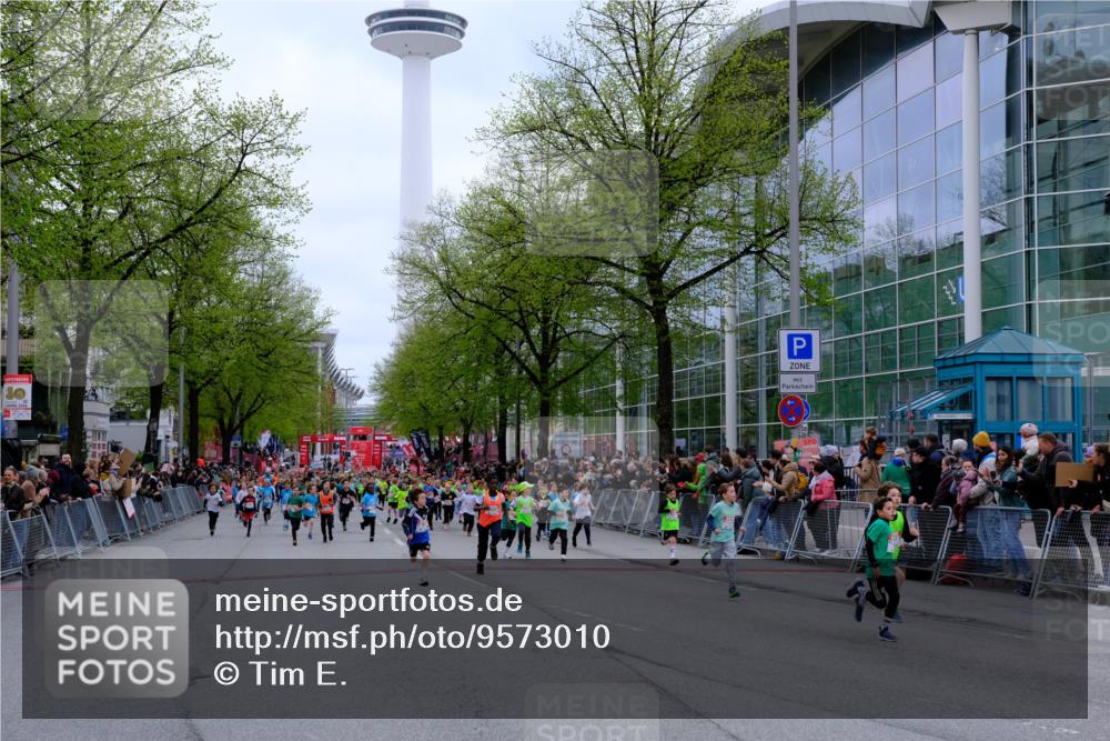 25.04.2026 - Das Zehntel Tim E. http://msf.ph/oto/9573010 25.04.2026 10:35:11 Ziel  meine-sportfotos.de
