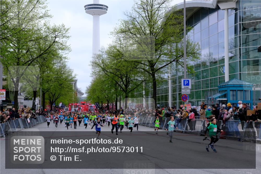 25.04.2026 - Das Zehntel Tim E. http://msf.ph/oto/9573011 25.04.2026 10:35:11 Ziel  meine-sportfotos.de