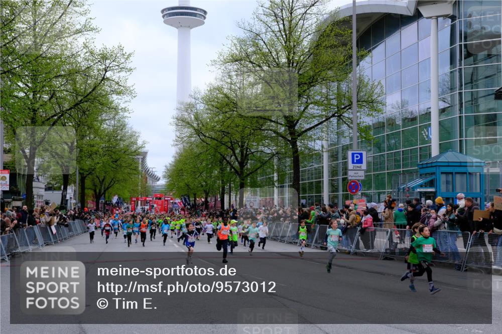 25.04.2026 - Das Zehntel Tim E. http://msf.ph/oto/9573012 25.04.2026 10:35:11 Ziel  meine-sportfotos.de