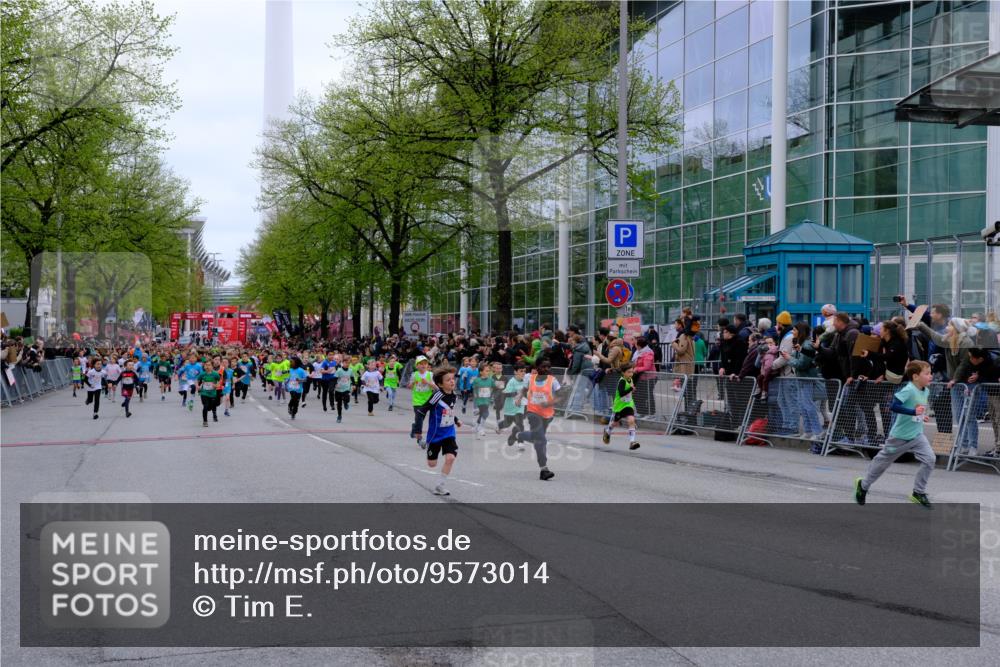 25.04.2026 - Das Zehntel Tim E. http://msf.ph/oto/9573014 25.04.2026 10:35:13 Ziel  meine-sportfotos.de