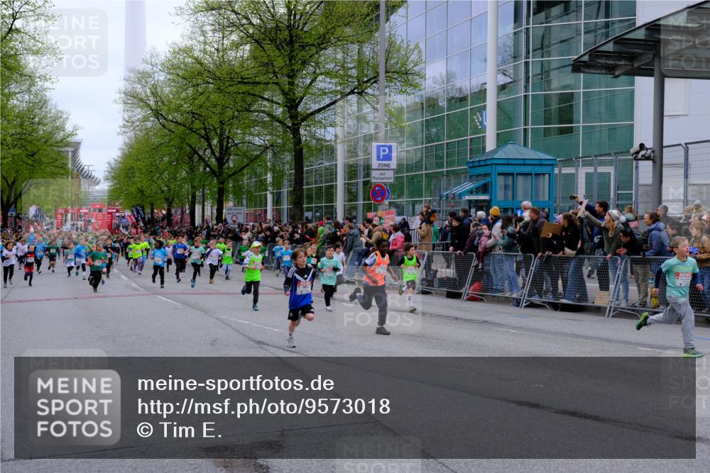 25.04.2026 - Das Zehntel Tim E. http://msf.ph/oto/9573018 25.04.2026 10:35:13 Ziel  meine-sportfotos.de