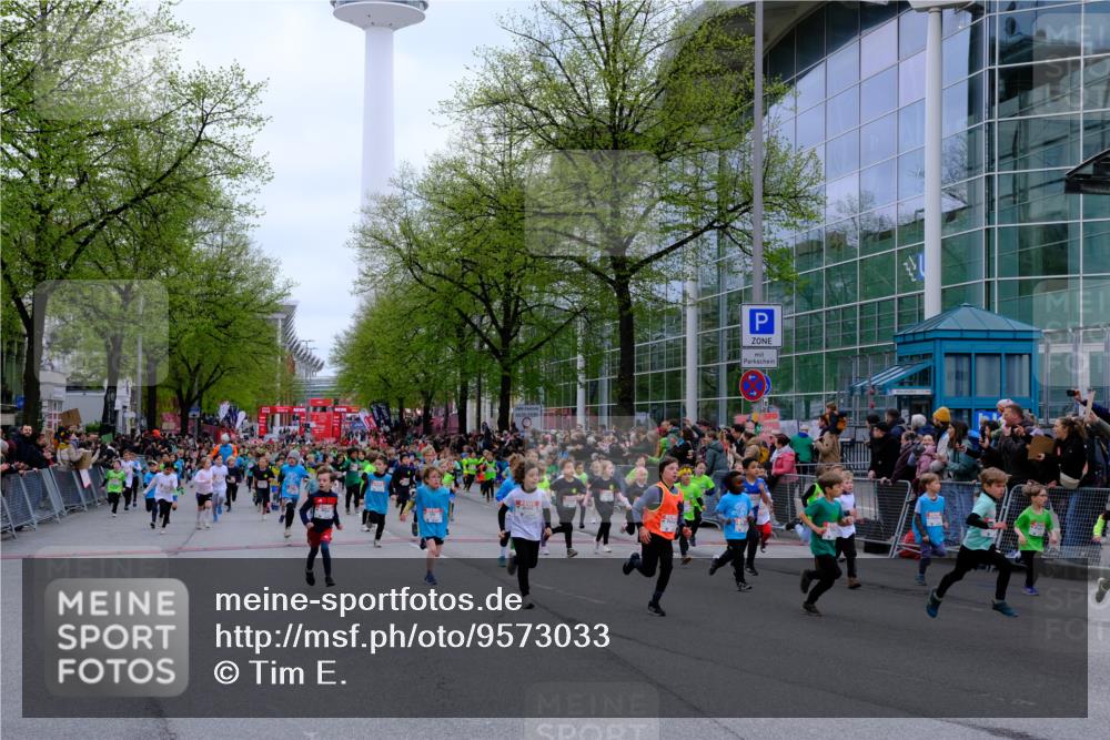 25.04.2026 - Das Zehntel Tim E. http://msf.ph/oto/9573033 25.04.2026 10:35:17 Ziel  meine-sportfotos.de