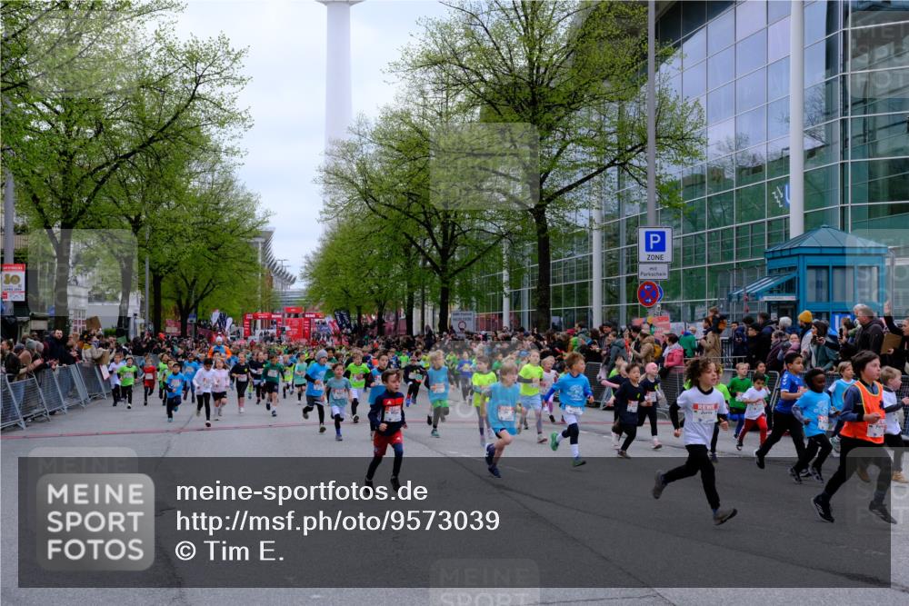 25.04.2026 - Das Zehntel Tim E. http://msf.ph/oto/9573039 25.04.2026 10:35:18 Ziel  meine-sportfotos.de