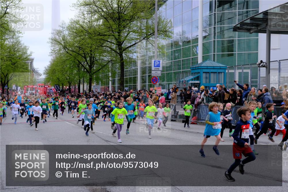 25.04.2026 - Das Zehntel Tim E. http://msf.ph/oto/9573049 25.04.2026 10:35:19 Ziel  meine-sportfotos.de