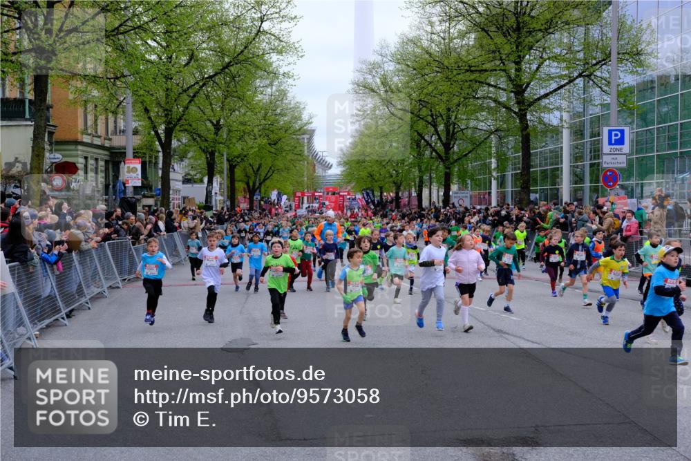 25.04.2026 - Das Zehntel Tim E. http://msf.ph/oto/9573058 25.04.2026 10:35:23 Ziel  meine-sportfotos.de