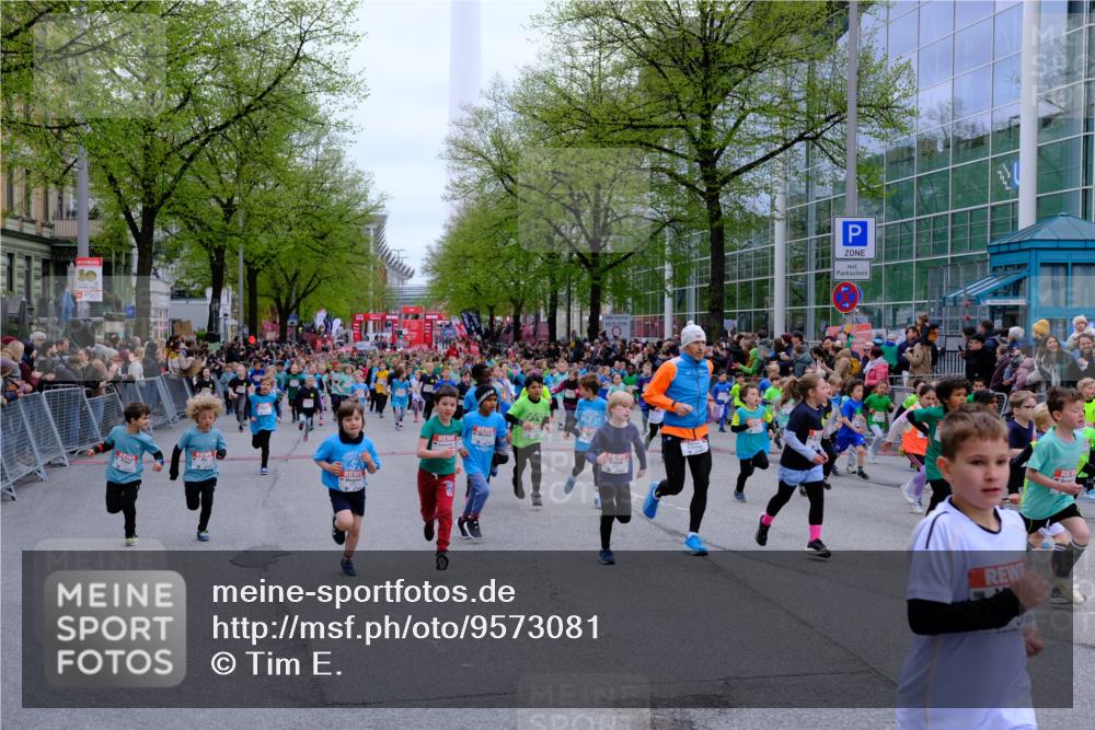 25.04.2026 - Das Zehntel Tim E. http://msf.ph/oto/9573081 25.04.2026 10:35:26 Ziel  meine-sportfotos.de