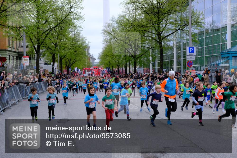 25.04.2026 - Das Zehntel Tim E. http://msf.ph/oto/9573085 25.04.2026 10:35:27 Ziel  meine-sportfotos.de