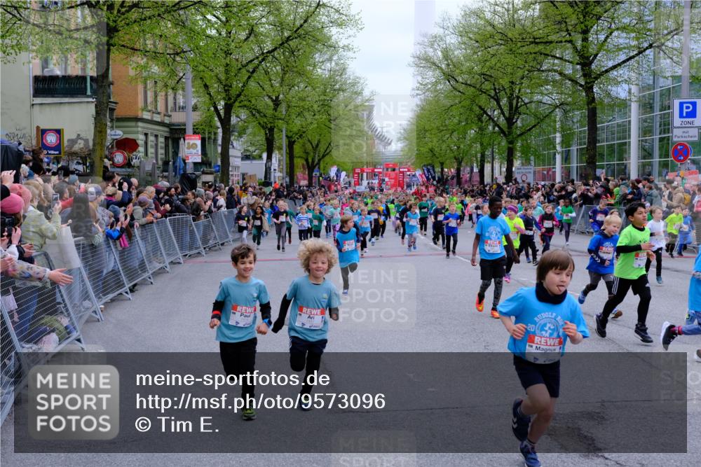 25.04.2026 - Das Zehntel Tim E. http://msf.ph/oto/9573096 25.04.2026 10:35:28 Ziel  meine-sportfotos.de