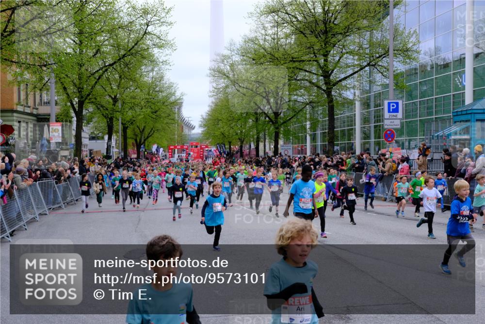 25.04.2026 - Das Zehntel Tim E. http://msf.ph/oto/9573101 25.04.2026 10:35:29 Ziel  meine-sportfotos.de