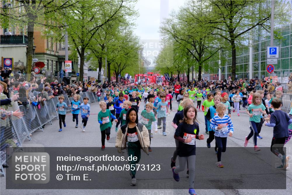 25.04.2026 - Das Zehntel Tim E. http://msf.ph/oto/9573123 25.04.2026 10:35:35 Ziel  meine-sportfotos.de