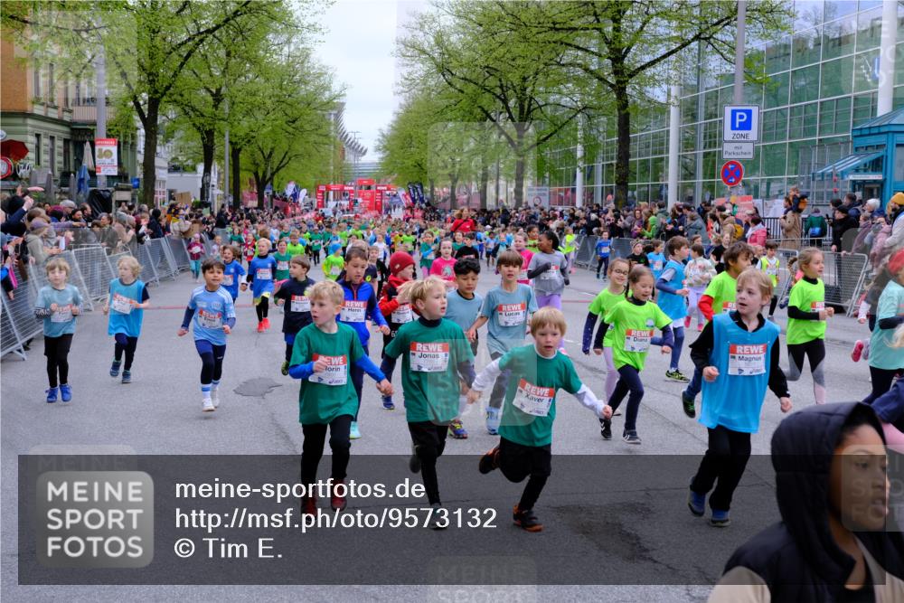 25.04.2026 - Das Zehntel Tim E. http://msf.ph/oto/9573132 25.04.2026 10:35:36 Ziel  meine-sportfotos.de