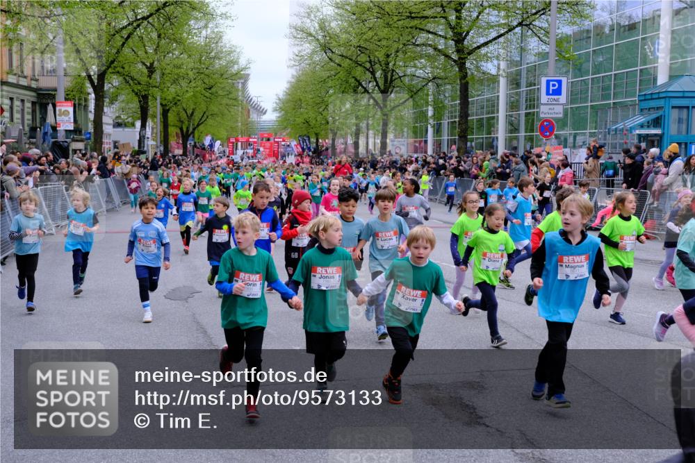 25.04.2026 - Das Zehntel Tim E. http://msf.ph/oto/9573133 25.04.2026 10:35:36 Ziel  meine-sportfotos.de