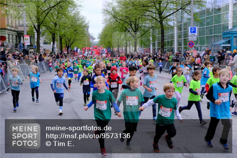 25.04.2026 - Das Zehntel Tim E. http://msf.ph/oto/9573136 25.04.2026 10:35:37 Ziel  meine-sportfotos.de