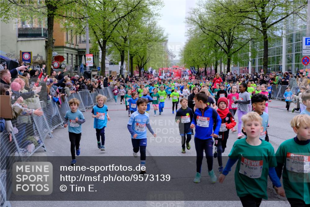 25.04.2026 - Das Zehntel Tim E. http://msf.ph/oto/9573139 25.04.2026 10:35:37 Ziel  meine-sportfotos.de