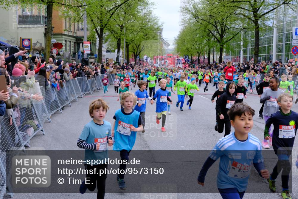 25.04.2026 - Das Zehntel Tim E. http://msf.ph/oto/9573150 25.04.2026 10:35:39 Ziel  meine-sportfotos.de
