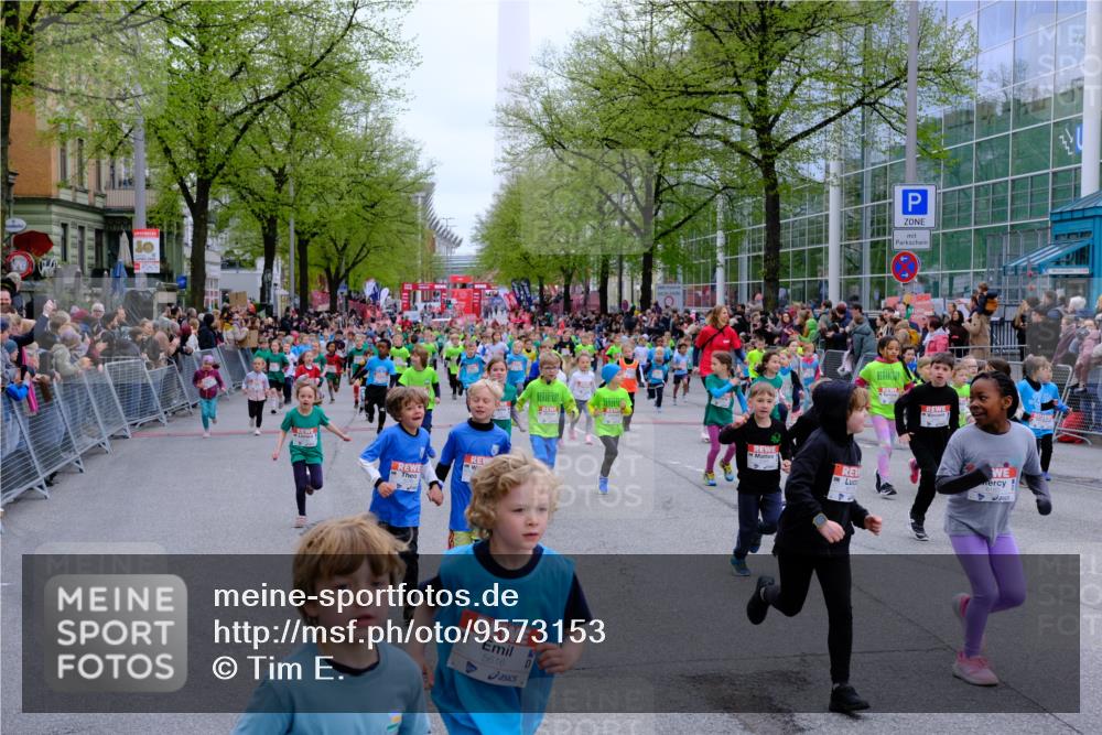 25.04.2026 - Das Zehntel Tim E. http://msf.ph/oto/9573153 25.04.2026 10:35:39 Ziel  meine-sportfotos.de