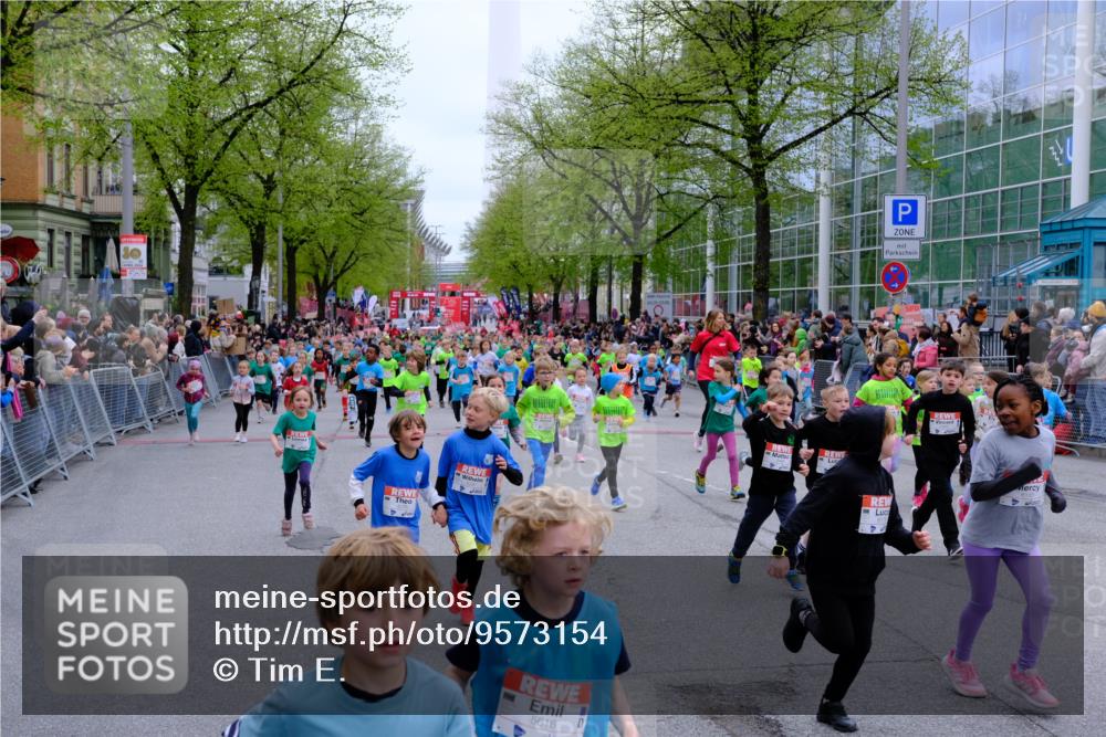 25.04.2026 - Das Zehntel Tim E. http://msf.ph/oto/9573154 25.04.2026 10:35:39 Ziel  meine-sportfotos.de