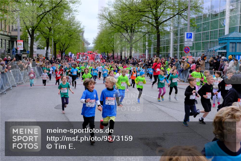25.04.2026 - Das Zehntel Tim E. http://msf.ph/oto/9573159 25.04.2026 10:35:40 Ziel  meine-sportfotos.de