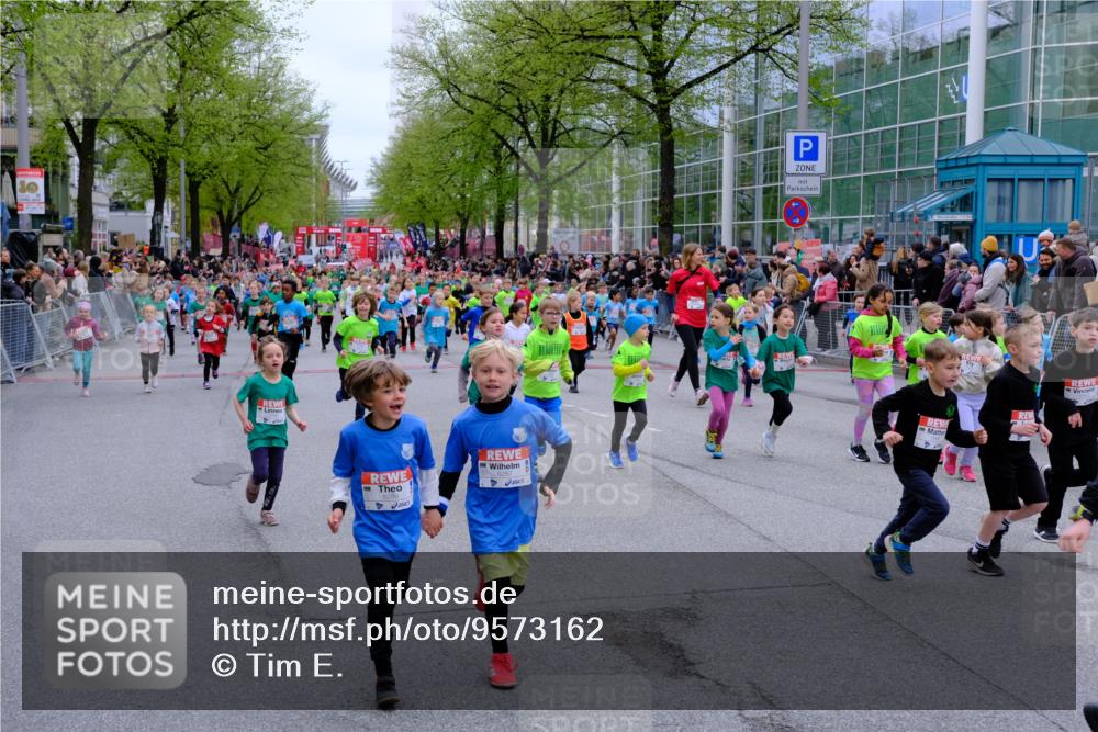 25.04.2026 - Das Zehntel Tim E. http://msf.ph/oto/9573162 25.04.2026 10:35:40 Ziel  meine-sportfotos.de