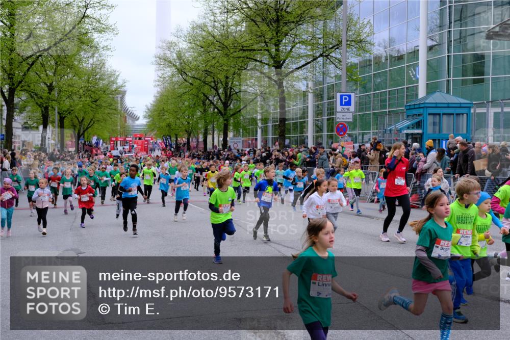 25.04.2026 - Das Zehntel Tim E. http://msf.ph/oto/9573171 25.04.2026 10:35:42 Ziel  meine-sportfotos.de