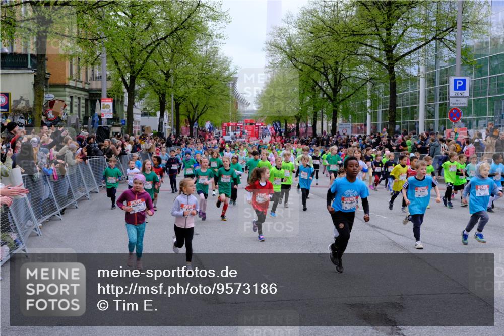 25.04.2026 - Das Zehntel Tim E. http://msf.ph/oto/9573186 25.04.2026 10:35:44 Ziel  meine-sportfotos.de