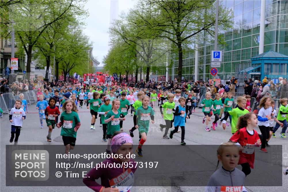 25.04.2026 - Das Zehntel Tim E. http://msf.ph/oto/9573197 25.04.2026 10:35:46 Ziel  meine-sportfotos.de