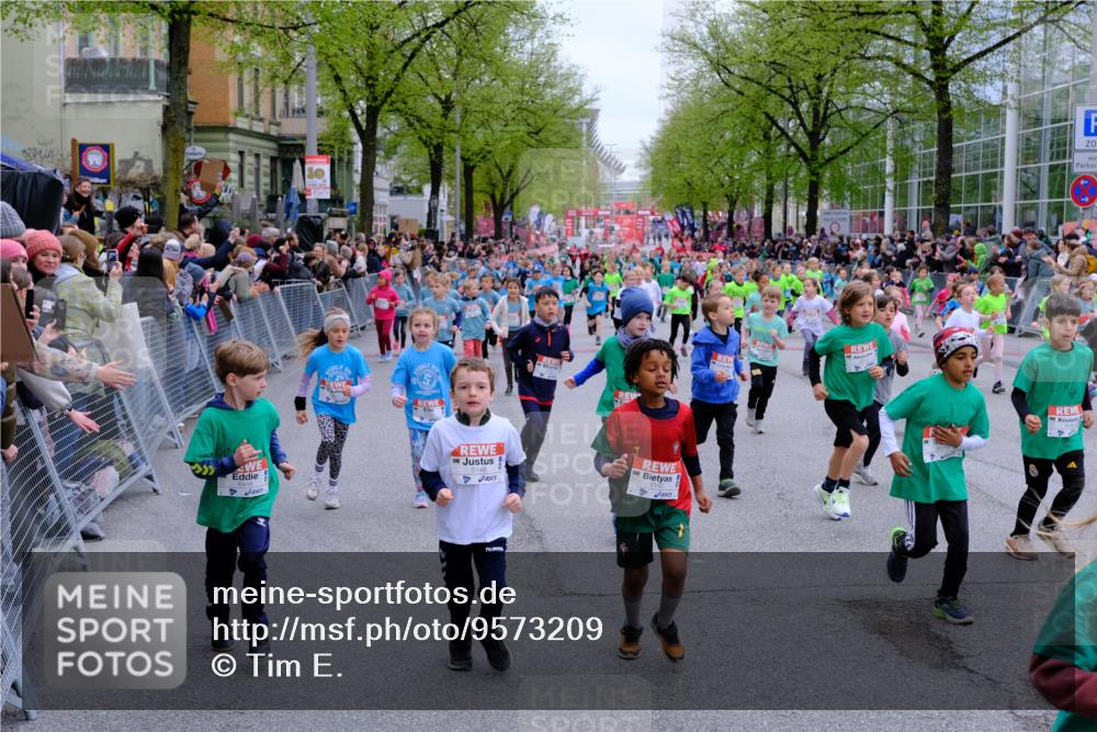 25.04.2026 - Das Zehntel Tim E. http://msf.ph/oto/9573209 25.04.2026 10:35:48 Ziel  meine-sportfotos.de
