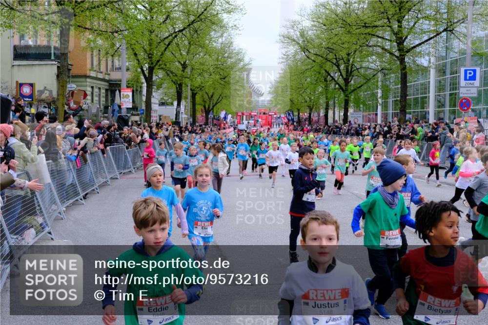 25.04.2026 - Das Zehntel Tim E. http://msf.ph/oto/9573216 25.04.2026 10:35:49 Ziel  meine-sportfotos.de
