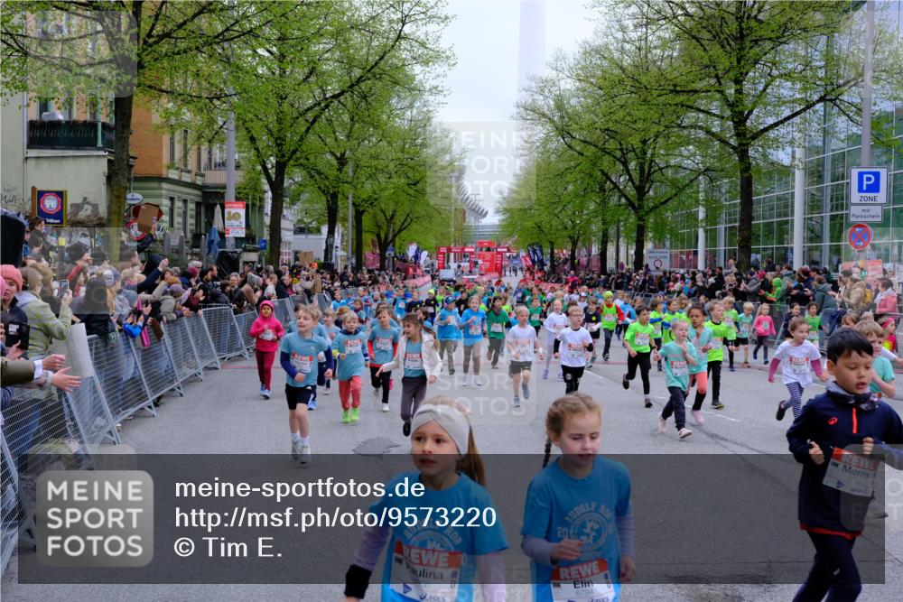 25.04.2026 - Das Zehntel Tim E. http://msf.ph/oto/9573220 25.04.2026 10:35:50 Ziel  meine-sportfotos.de
