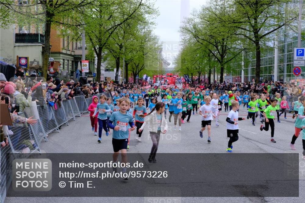 25.04.2026 - Das Zehntel Tim E. http://msf.ph/oto/9573226 25.04.2026 10:35:52 Ziel  meine-sportfotos.de