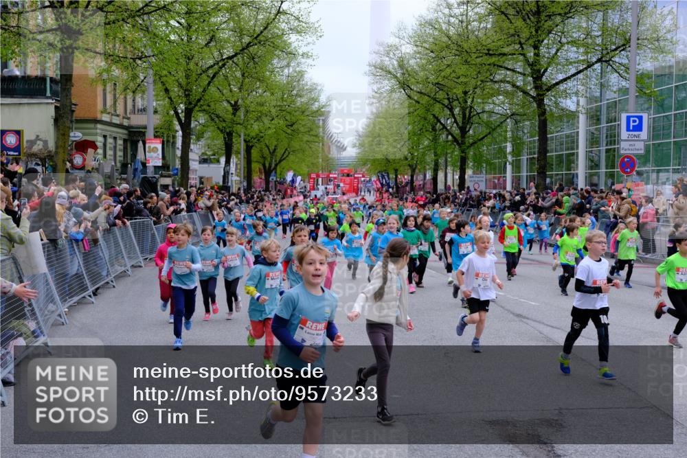 25.04.2026 - Das Zehntel Tim E. http://msf.ph/oto/9573233 25.04.2026 10:35:52 Ziel  meine-sportfotos.de