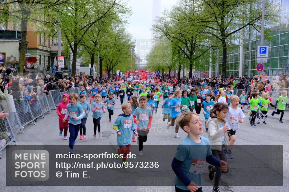 25.04.2026 - Das Zehntel Tim E. http://msf.ph/oto/9573236 25.04.2026 10:35:53 Ziel  meine-sportfotos.de