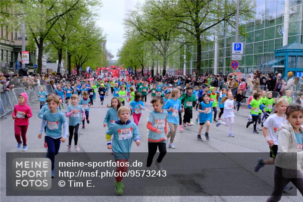 25.04.2026 - Das Zehntel Tim E. http://msf.ph/oto/9573243 25.04.2026 10:35:54 Ziel  meine-sportfotos.de
