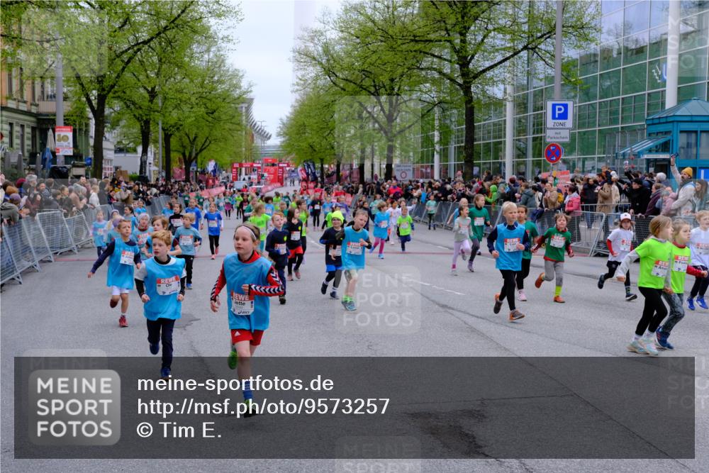 25.04.2026 - Das Zehntel Tim E. http://msf.ph/oto/9573257 25.04.2026 10:35:58 Ziel  meine-sportfotos.de