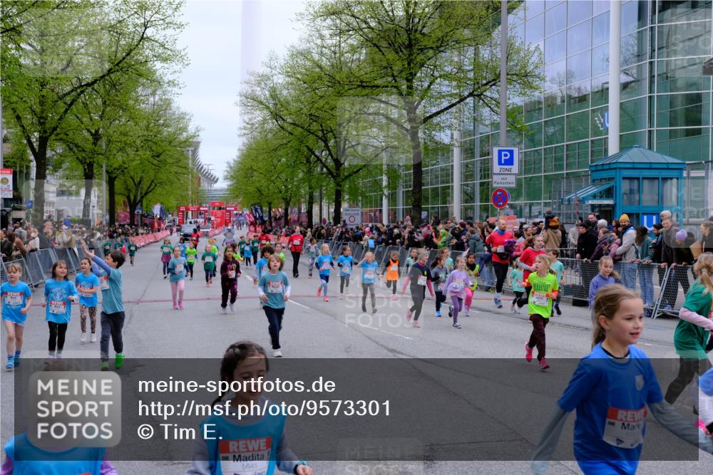 25.04.2026 - Das Zehntel Tim E. http://msf.ph/oto/9573301 25.04.2026 10:36:06 Ziel  meine-sportfotos.de