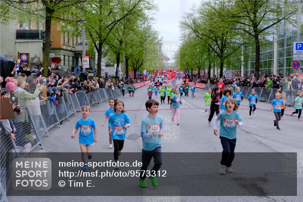 25.04.2026 - Das Zehntel Tim E. http://msf.ph/oto/9573312 25.04.2026 10:36:08 Ziel  meine-sportfotos.de