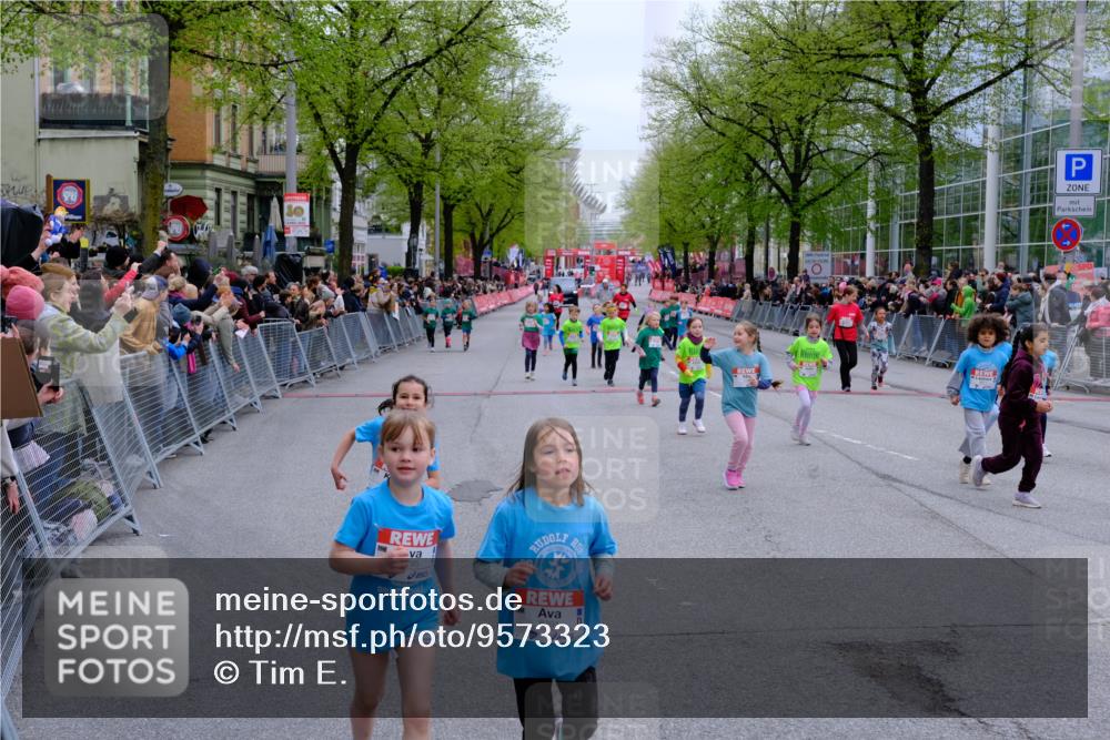 25.04.2026 - Das Zehntel Tim E. http://msf.ph/oto/9573323 25.04.2026 10:36:09 Ziel  meine-sportfotos.de