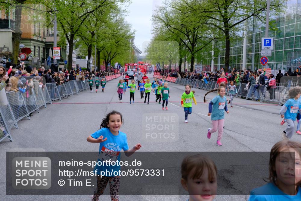 25.04.2026 - Das Zehntel Tim E. http://msf.ph/oto/9573331 25.04.2026 10:36:10 Ziel  meine-sportfotos.de