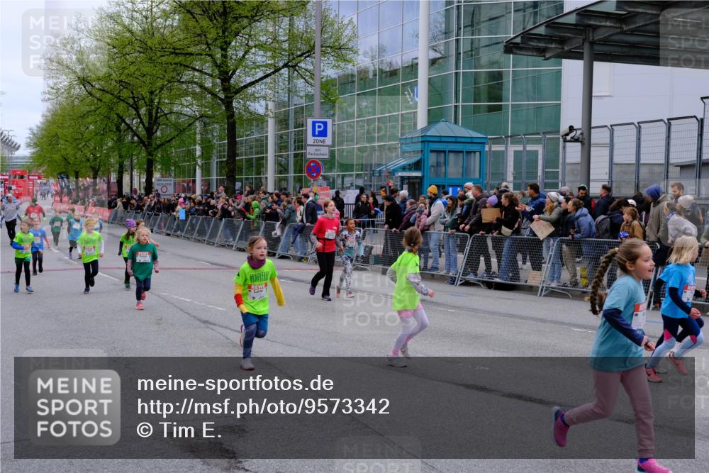 25.04.2026 - Das Zehntel Tim E. http://msf.ph/oto/9573342 25.04.2026 10:36:12 Ziel  meine-sportfotos.de